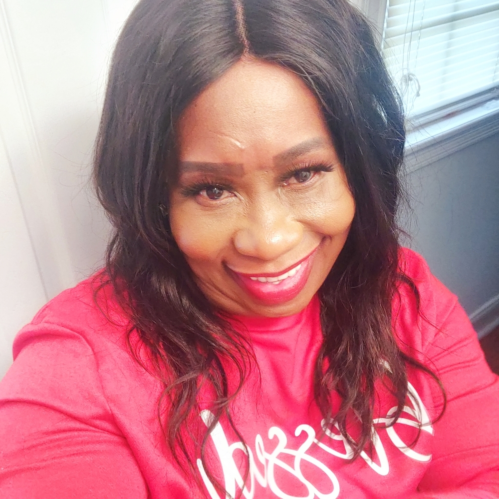 Meet your Posher, Lisa